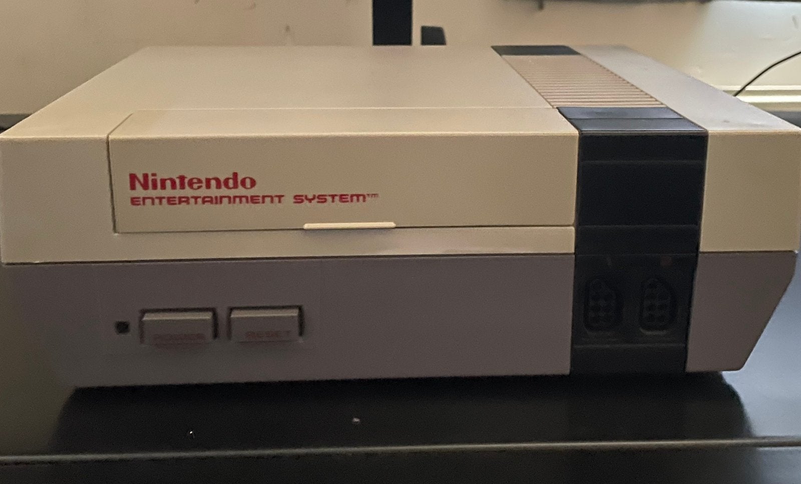 Nintendo NES + Controller + Zapper + 4 Games, Games en Spelcomputers, Ophalen of Verzenden, Zo goed als nieuw, Met 1 controller