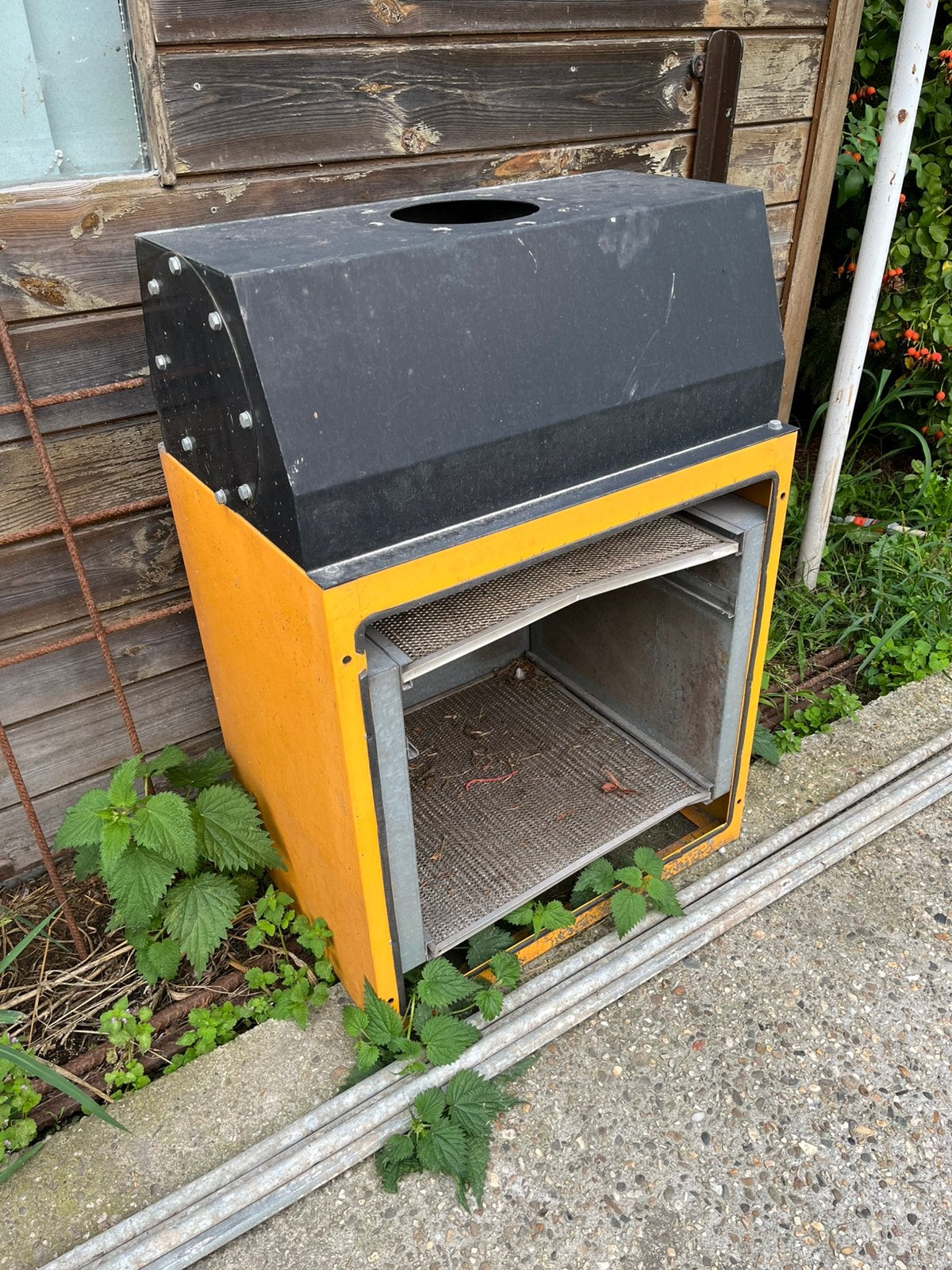 Zelfbouw barbecue / afzuigkast, Ophalen, Gebruikt