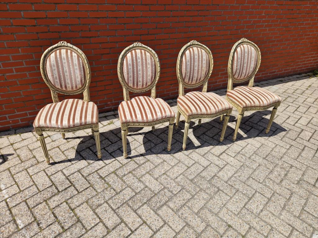 Set van 4 stoelen, Ophalen