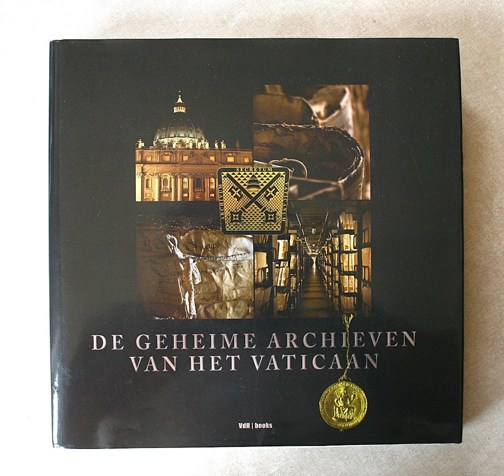 De geheime archieven van het Vaticaan., Ophalen of Verzenden, Zo goed als nieuw