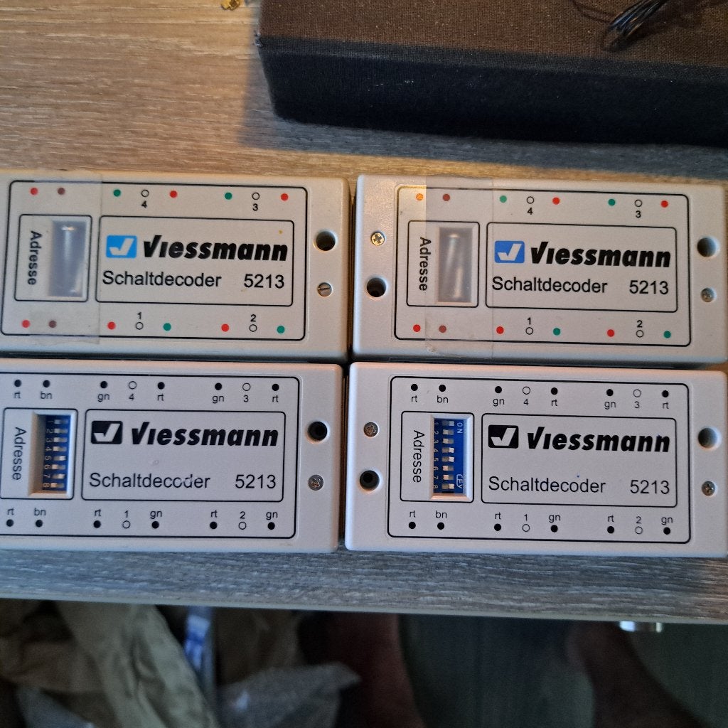 Viessmann 5211 et 5213, Autres marques, Enlèvement ou Envoi, Comme neuf, NS