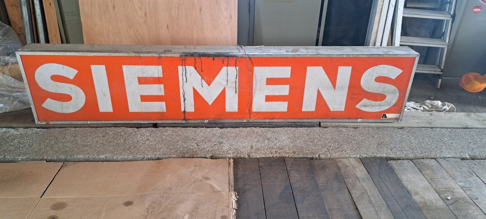 enseigne lumineuse Siemens, Verzamelen, Ophalen