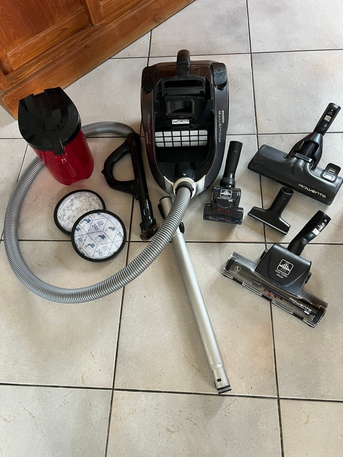 Aspirateur trainaux Seb Xxl avec 4 brosses et deux filtre, Electroménager, Aspirateurs, Enlèvement, Comme neuf, Aspirateur traîneau