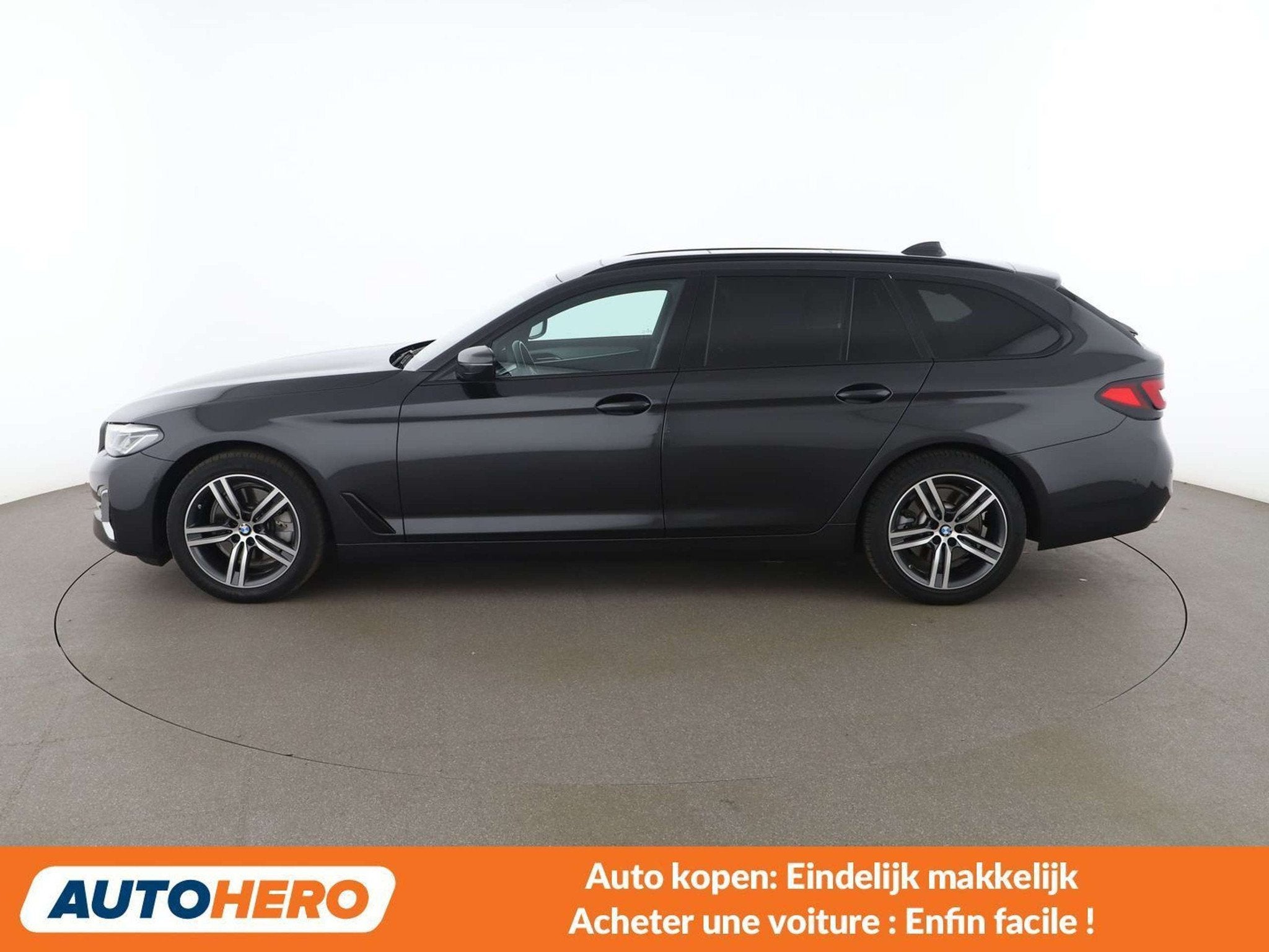 BMW 5 Serie 520 520d Mild-Hybrid Luxury Line (automatique), Autos, Cuir, Argent ou Gris, Euro 6, Noir