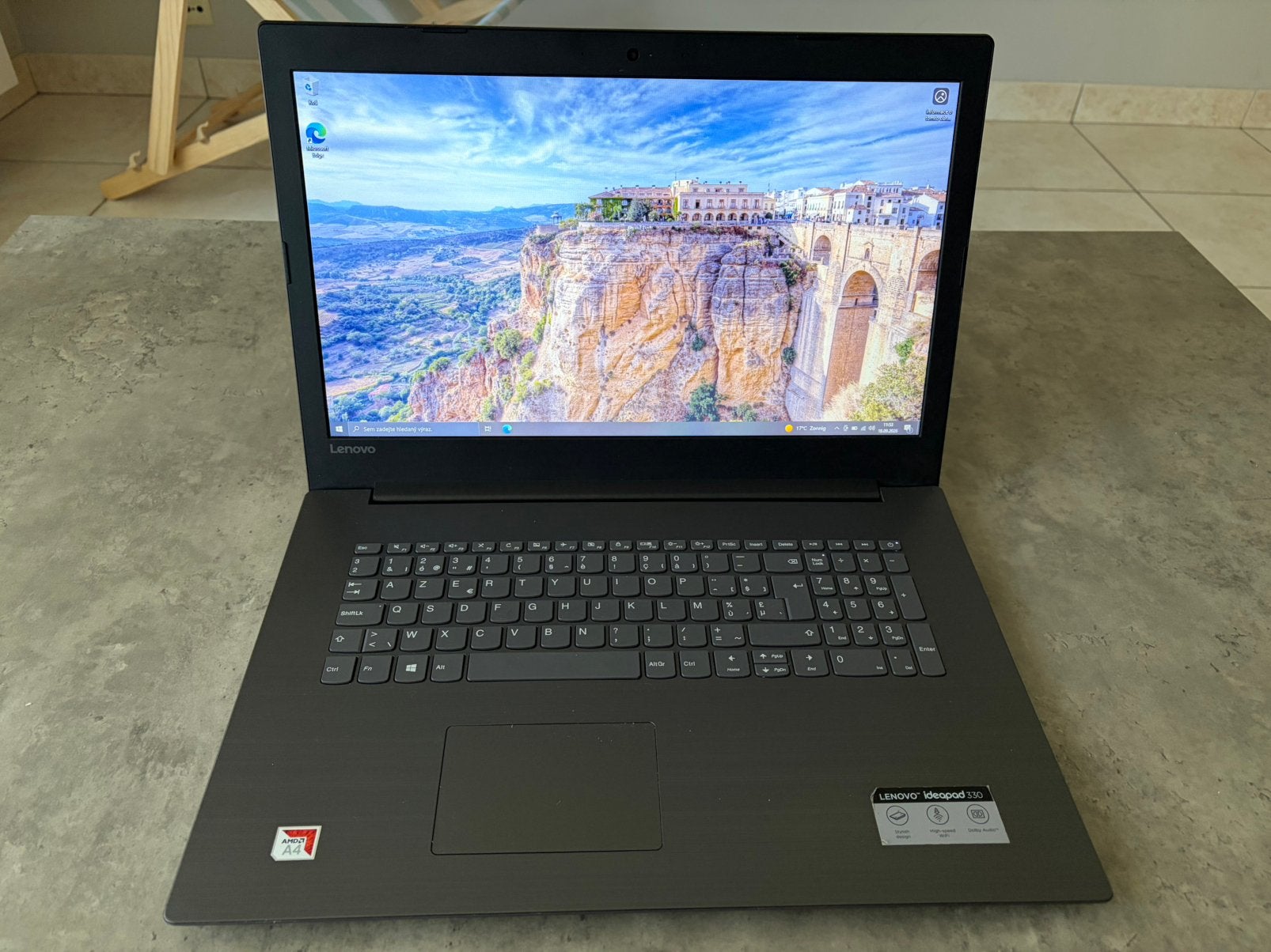 Lenovo Ideapad 17,3 pouces - Disque dur de 1 To, AMD A4,..., HDD, Enlèvement ou Envoi, Comme neuf, Azerty