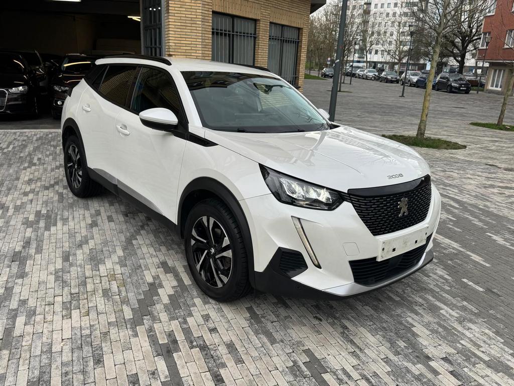 Peugeot 2008  1,2 essence  année 2020 km 75000 euros 6d, Auto's, Euro 6, Bedrijf, Handgeschakeld, Te koop