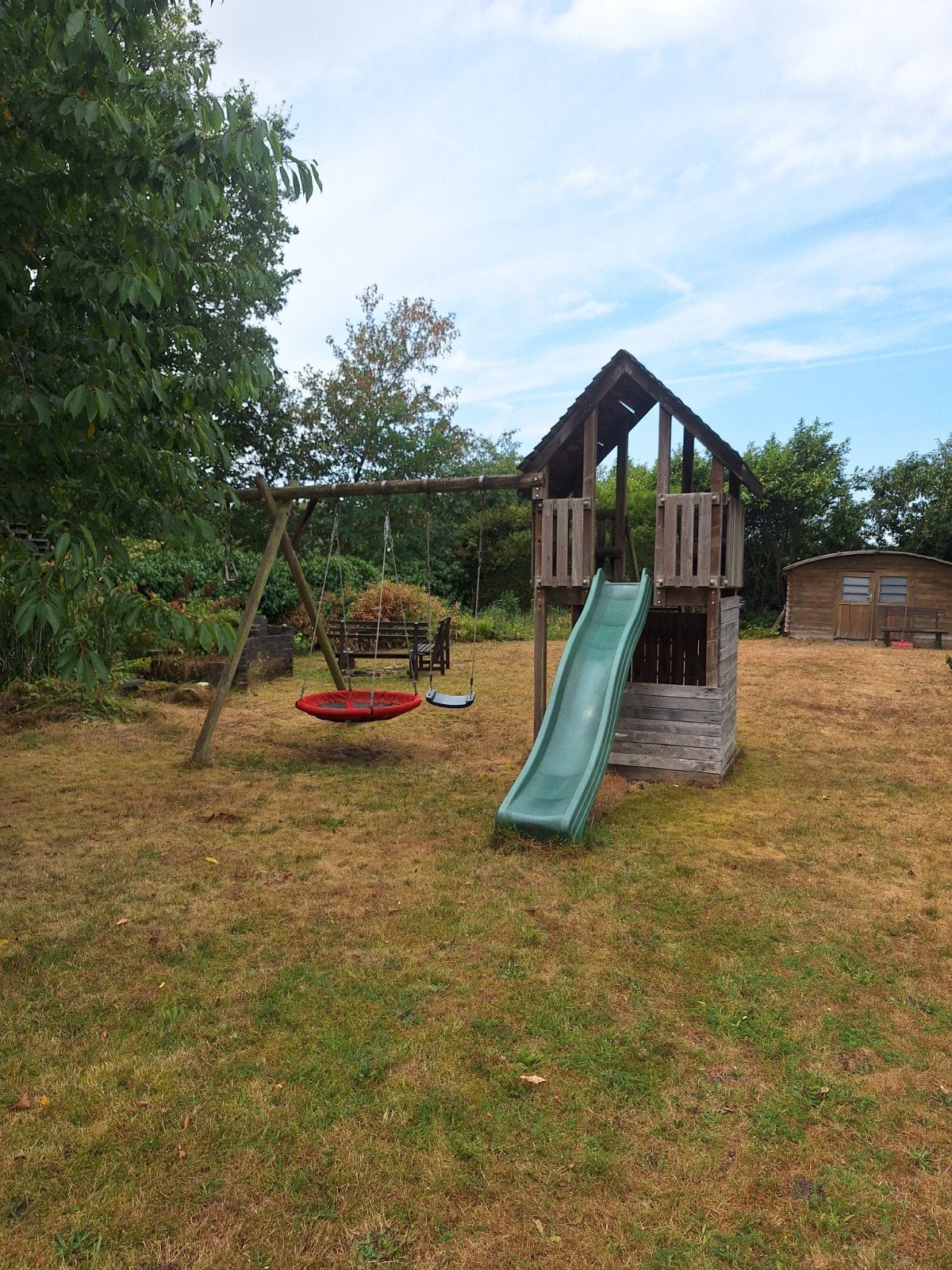 speeltoren met schuifaf en schommel, Kinderen en Baby's, Speelgoed | Buiten | Speeltoestellen, Ophalen, Schommel