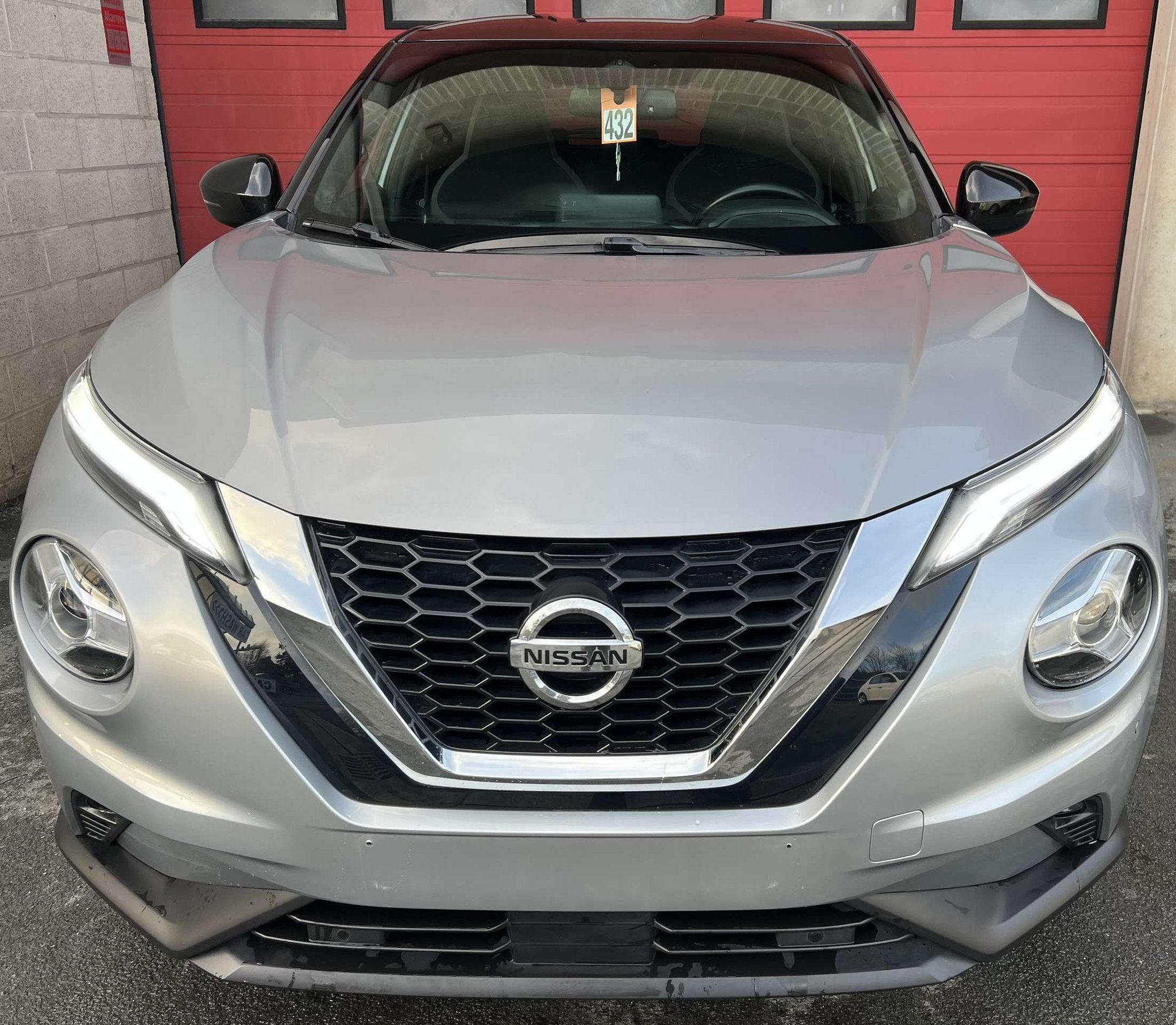 Nissan Juke 1.0 DIG-T 2WD Business Edition + CAMÉRA + NAVI, Argent ou Gris, Achat, Euro 6, Entreprise