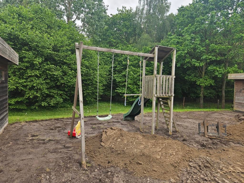 GRATIS schommel met glijbaan, Enfants & Bébés, Jouets | Extérieur | Aires de jeux, Enlèvement, Balançoire