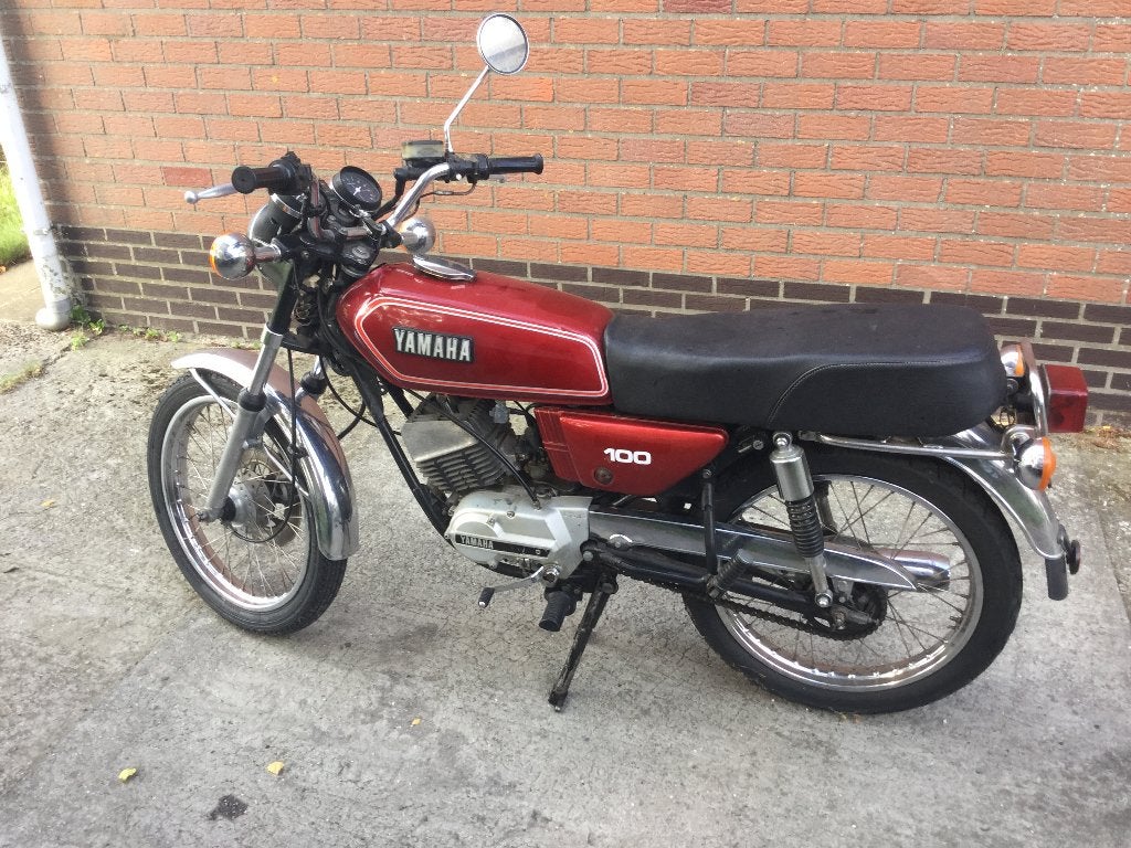 Yamaha 100 RS, Motoren, Gebruikt, Handgeschakeld, 1 cilinder, 100 cc