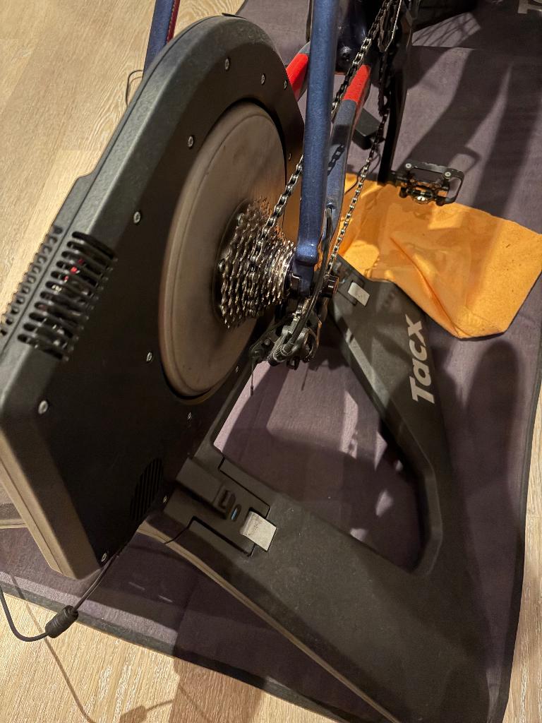 Tacx Neo T2 Smart trainer, Ophalen, Zo goed als nieuw, Overige typen