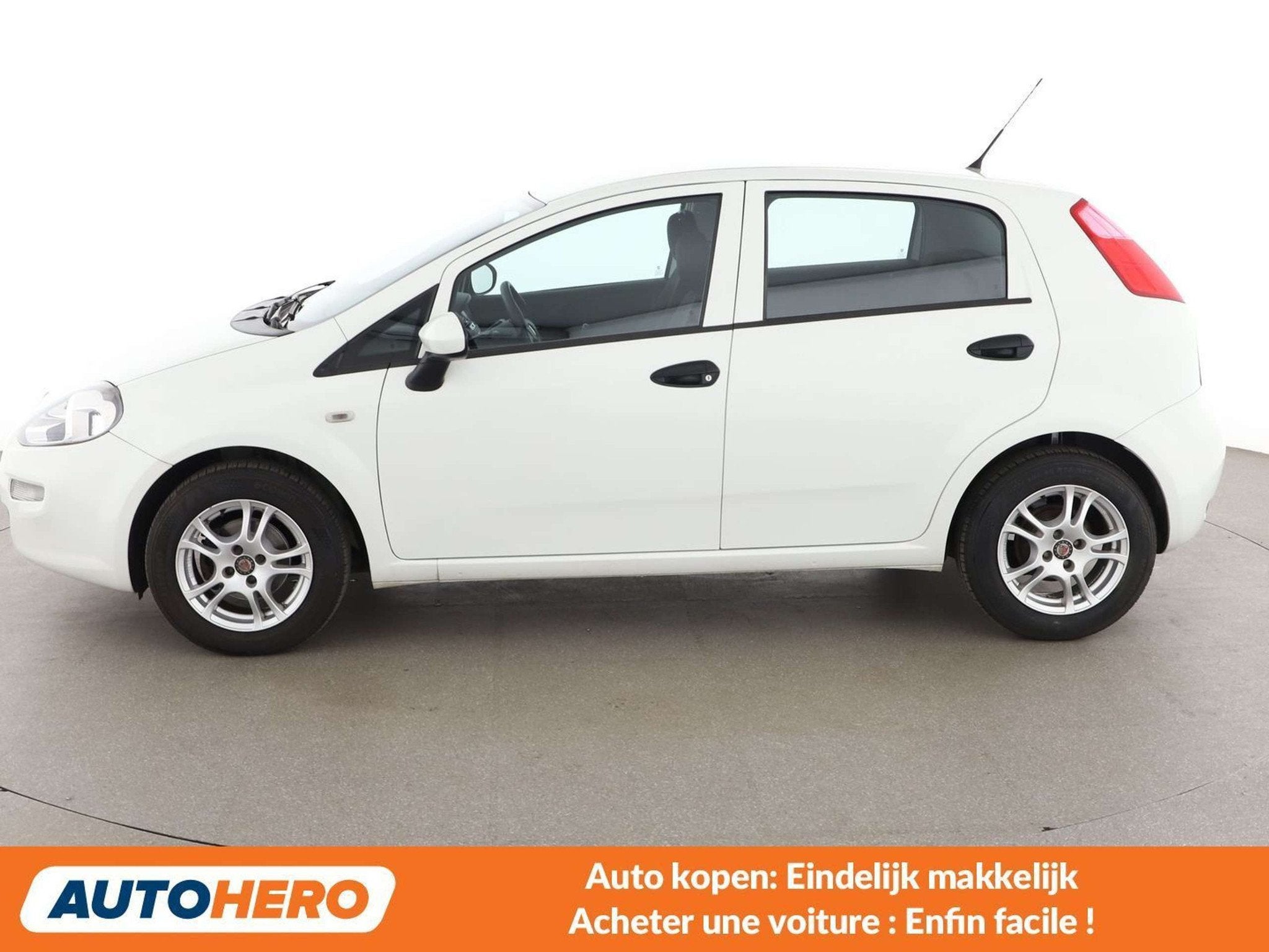 Fiat Punto 1.2 MYSTYLE (année de construction 2016), Autos, Fiat, 1242 cm³, Electronic Stability Program (ESP), Achat, 69 ch