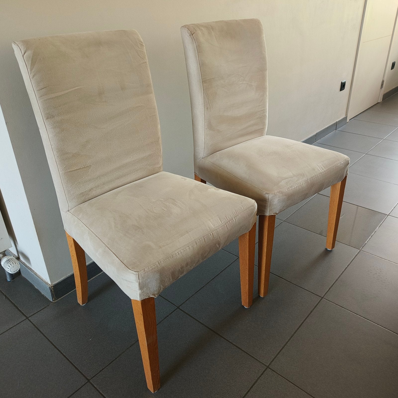 8 eetkamerstoelen, Huis en Inrichting, Ophalen