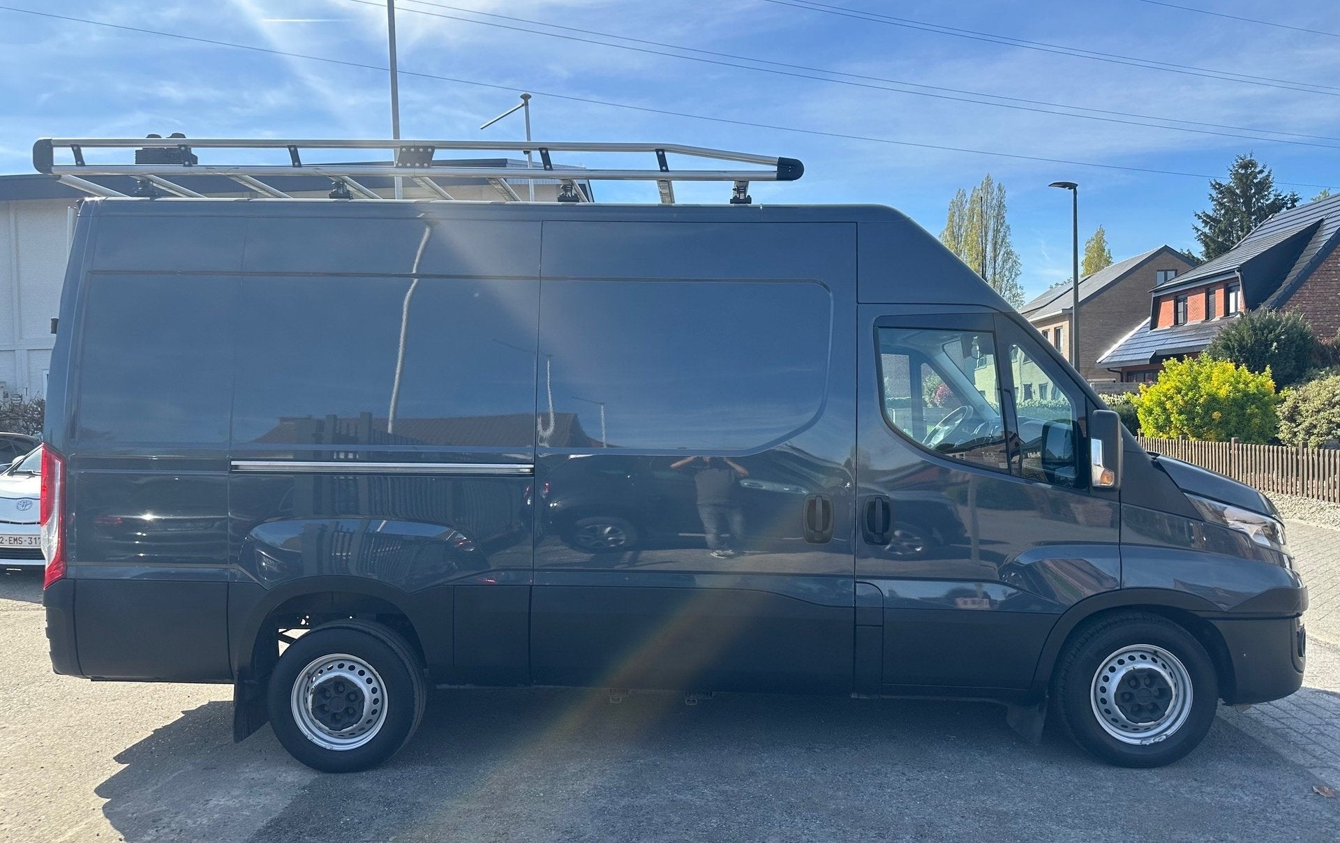Iveco Daily 3.0 Turbo 35S18V Hi-Matic Automaat 3 Zit Camera, Auto's, Stof, 4 cilinders, https://public.car-pass.be/vhr/761d3a69-c1fd-4b73-baa3-03fba1dfd946