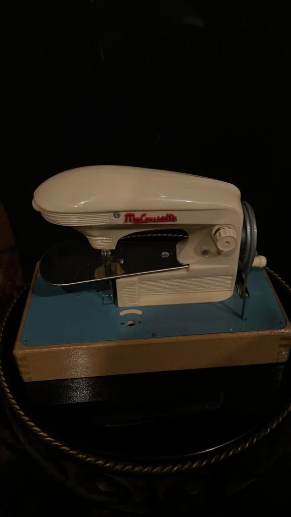 Kindernaaimachine macousette, Antiek en Kunst, Ophalen