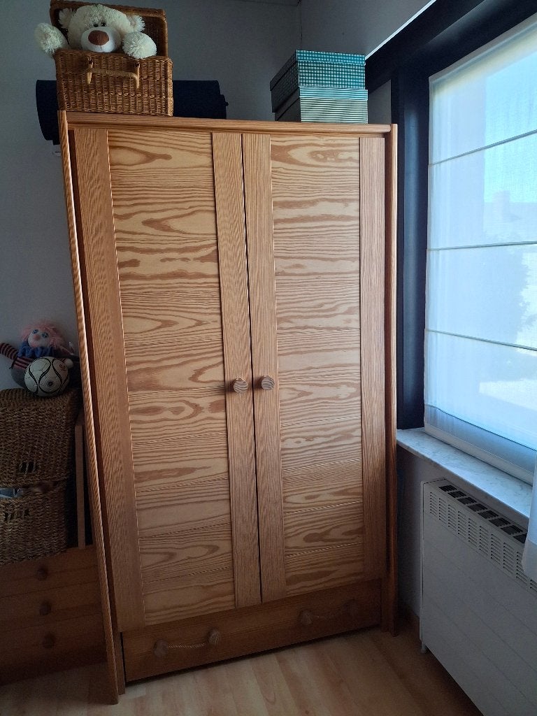 Kleerkast + bed +nachtkastje, Huis en Inrichting, Ophalen