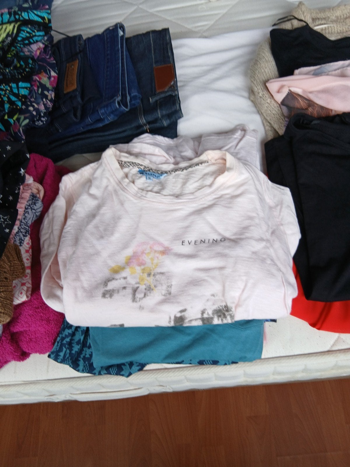 diverse kleding maat xl prijs per stuk vanaf 6 euro, Kleding | Dames, Dames-kledingpakketten, Ophalen, Maat 46/48 (XL) of groter