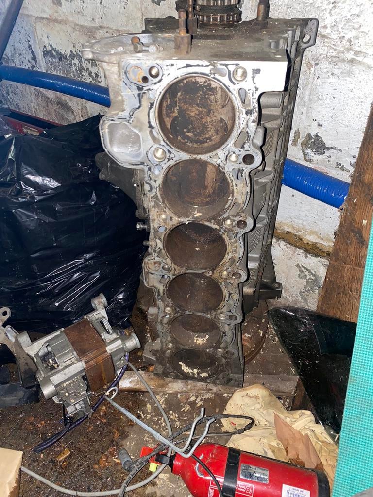 Moteur Bmw 2.5i sans arbre à cames, Particulier, Achat