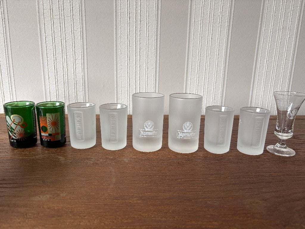 9 verres à liqueur Jägermeister originaux, Collections, Enlèvement ou Envoi, Comme neuf, Verres et Verres à shot