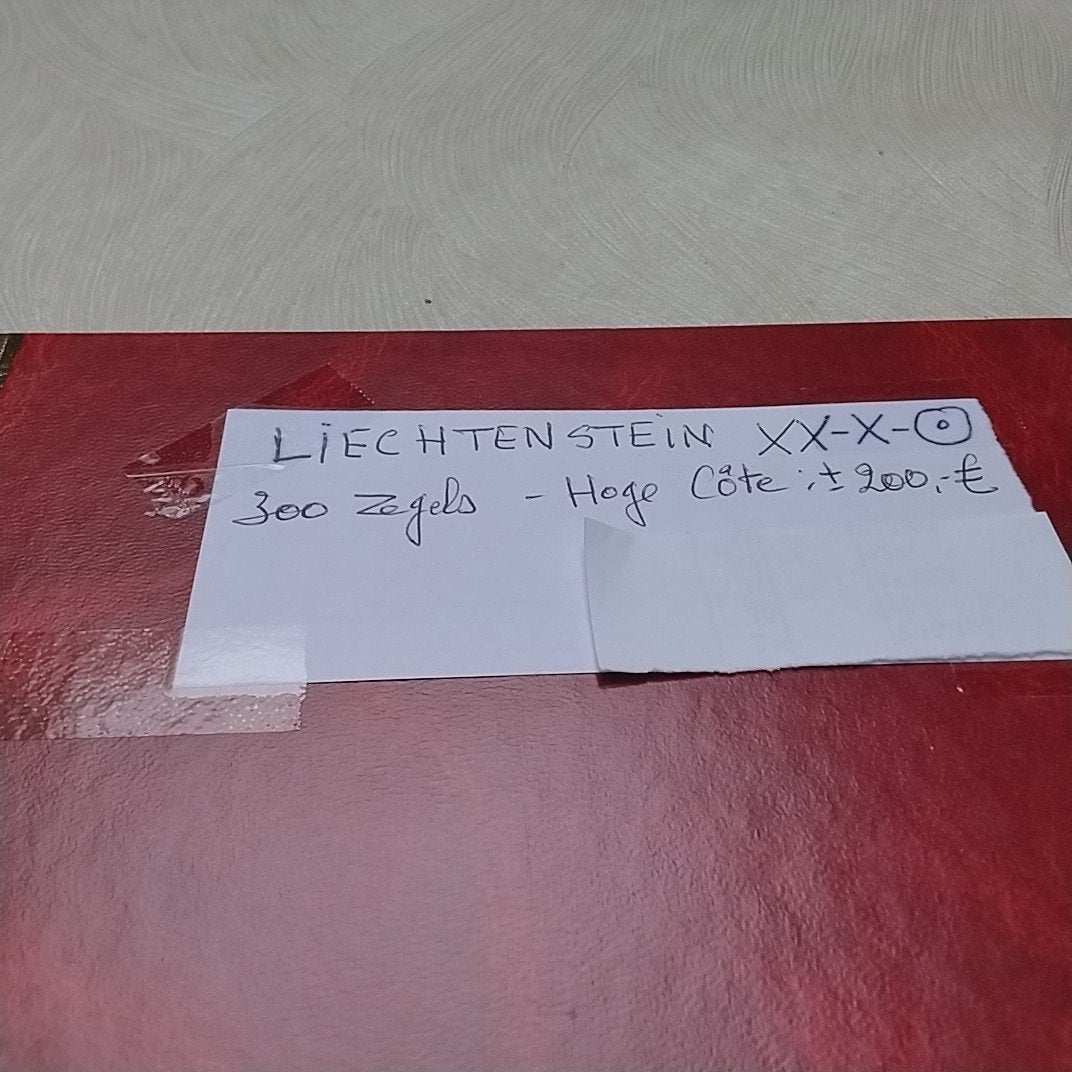 LIECHTENSTEIN XX-X-GEST 300 zegels met cote 203,00 €, Ophalen of Verzenden