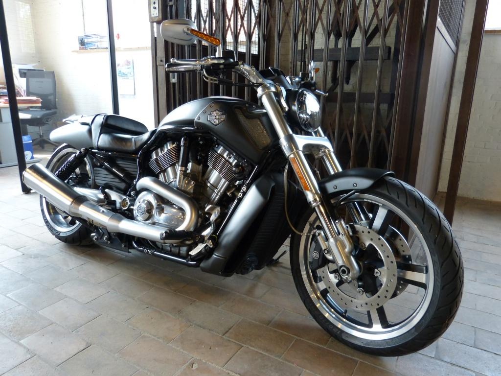 Harley-Davidson VRSCF V-Rod Muscle (bj 2017), Motoren, Bedrijf, Meer dan 35 kW, Overig, 1250 cc