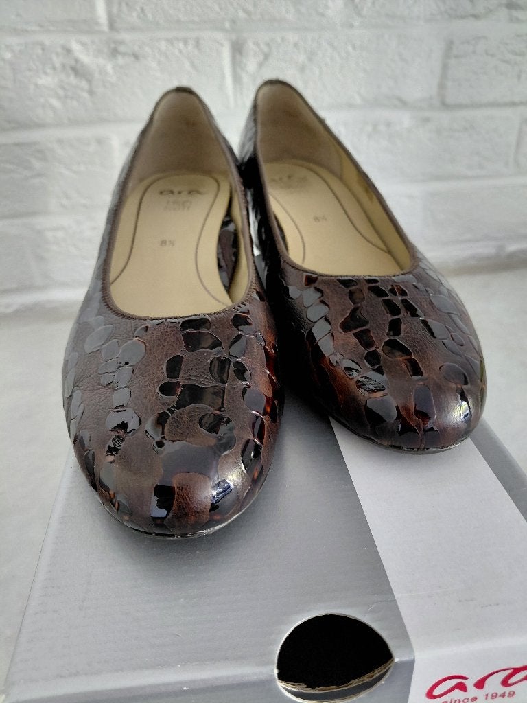 Schoenen van het merk Ara bruin lakleer maat 42,5, Kleding | Dames, Ophalen, Pumps, Bruin, Zo goed als nieuw