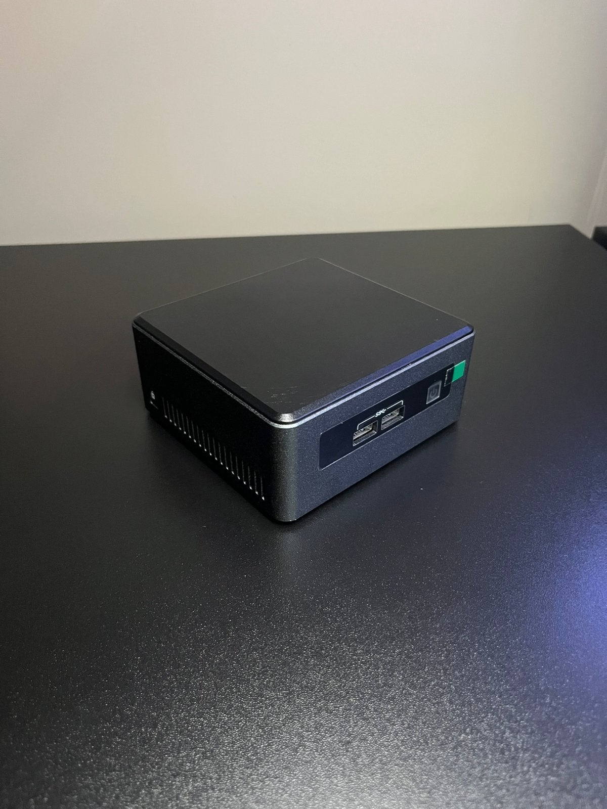 Intel NUC7i7DNH2E Mini PC | 4GB DDR4 | 128GB SSD, Computers en Software, Ophalen, Zo goed als nieuw, SSD, 4 GB