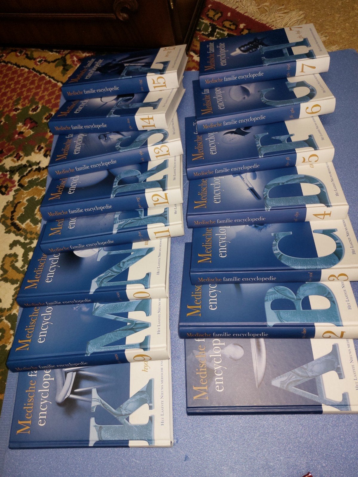Medische encyclopedieen 15 stuks, Boeken, Encyclopedieën, Ophalen