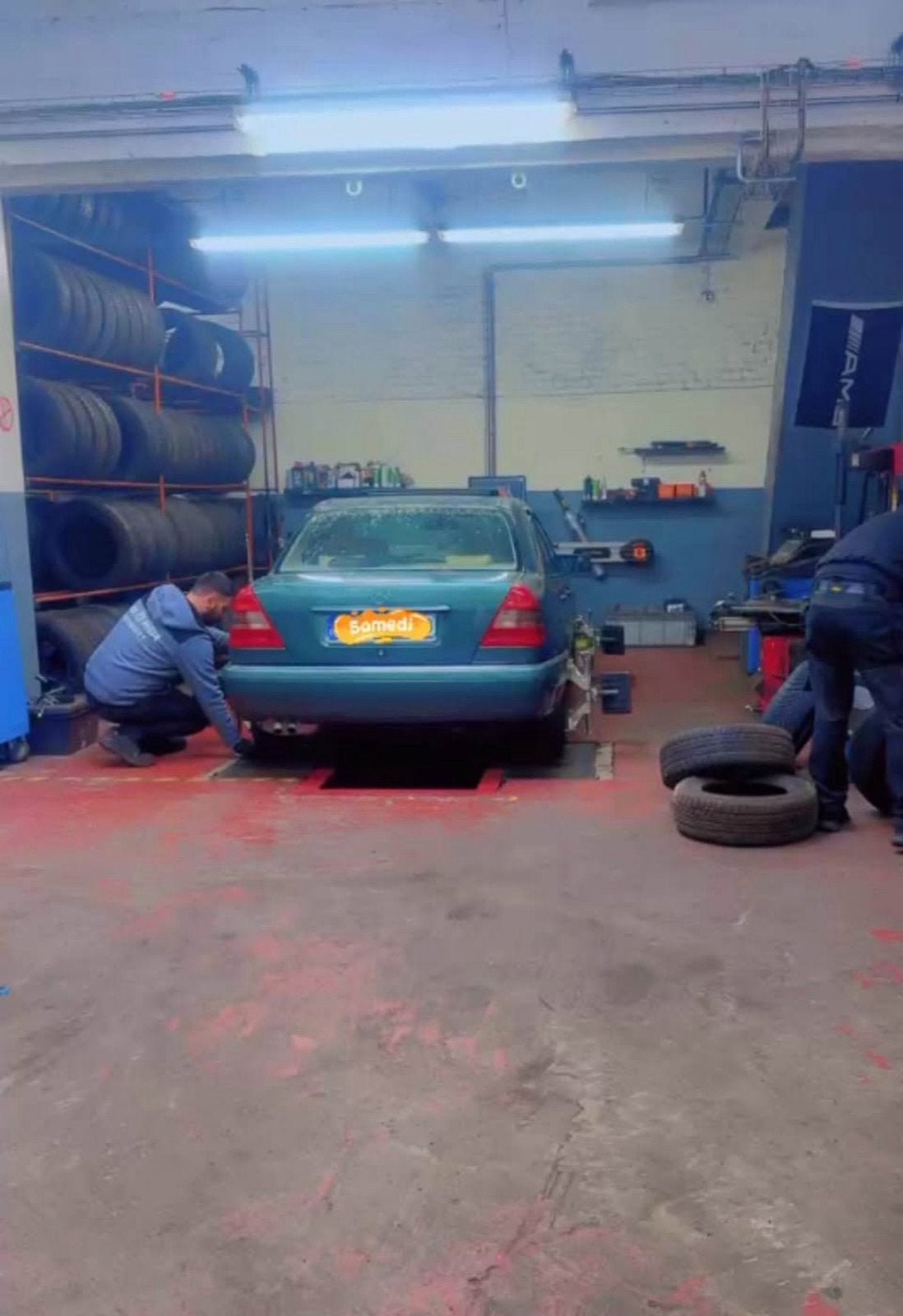 Mercedes C280, Immo, Garages & Places de parking