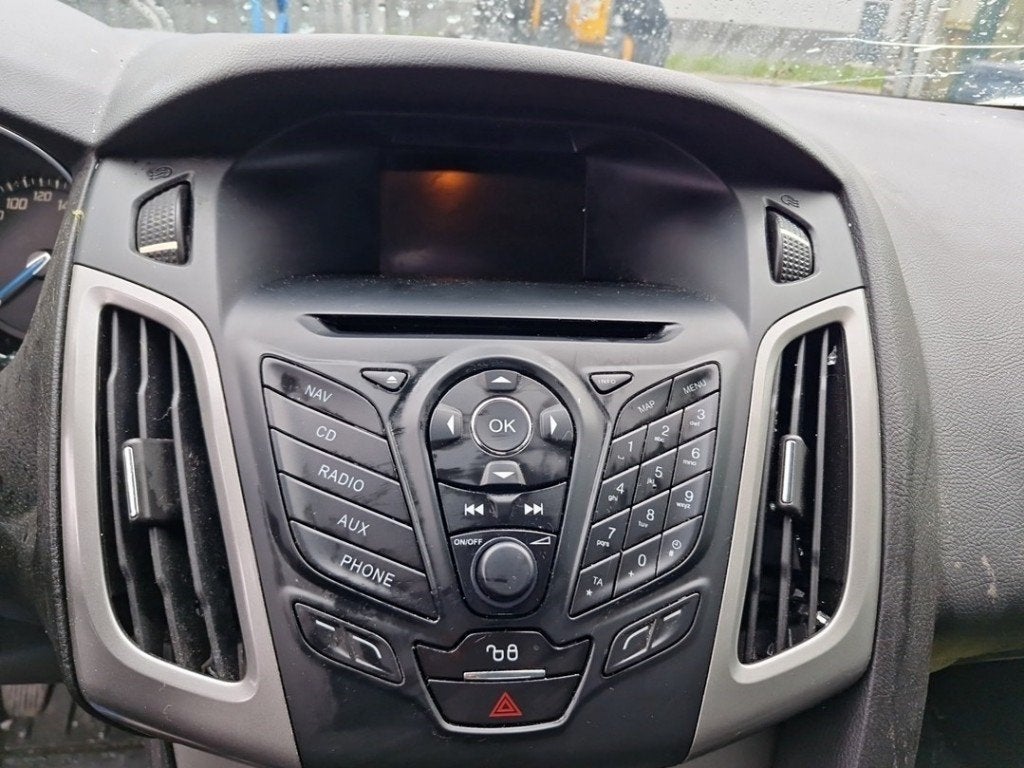 RADIO Ford Focus 3 Wagon (01-2010/02-2020), Gebruikt, Henry-Ford-Straße  1
50735  Köln, DE, Ford-Werke GmbH, Kunden@ford.com