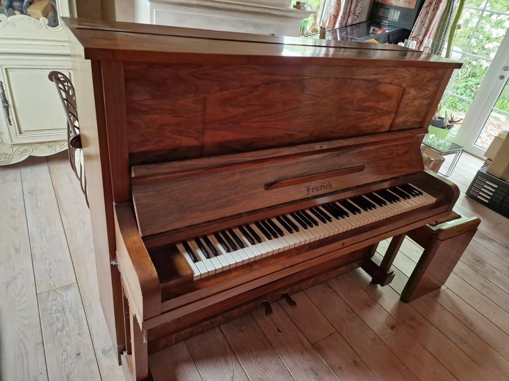 Staande werkende Feurich piano GRATIS, Enlèvement, Piano