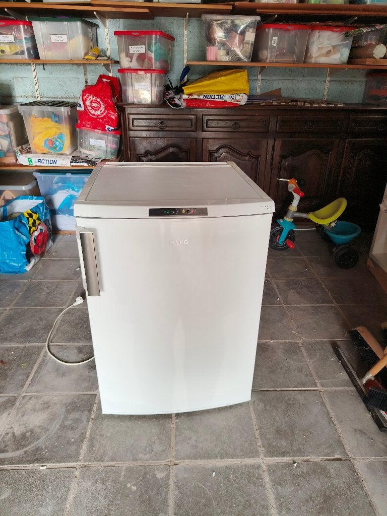 Diepvries AEG, Elektronische apparatuur, Vriezers en Diepvrieskisten, Gebruikt, Tussenbouw, Minder dan 60 cm, Ophalen