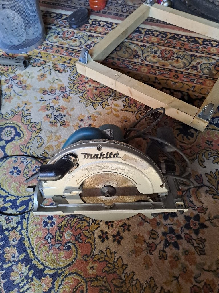 Makita 5903R cirkelzaag, Doe-het-zelf en Bouw, Gereedschap | Zaagmachines, Ophalen, Cirkelzaag, Zo goed als nieuw, Makita