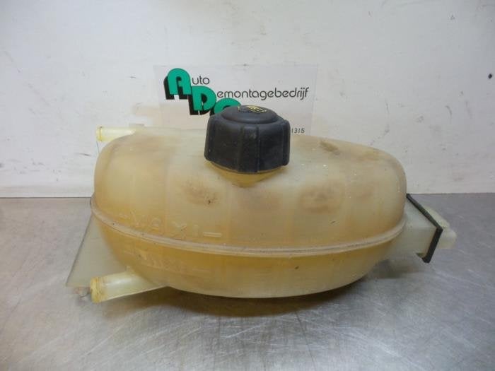 Réservoir d'expansion d'un Opel Vivaro (Vivaro 01-), -, Opel, 3 mois de garantie, Utilisé