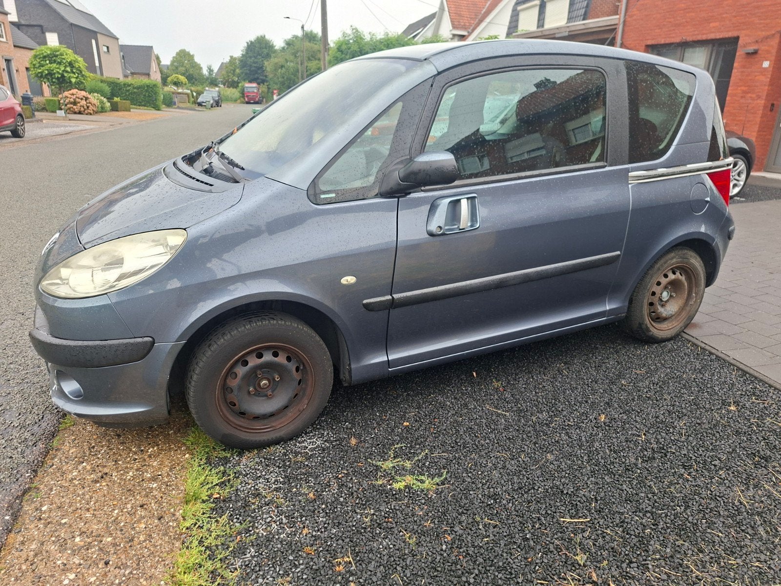 peugeot 1007 1.4i 2005 109 000 km, Argent ou Gris, Boîte manuelle, Entretenue par le concessionnaire, Bleu