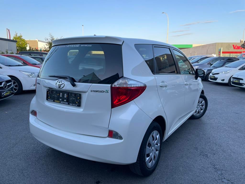 Toyota Verso-S 1.33 VVT-i | Skyview | Camera | Cruise |, Autos, Euro 5, Achat, Entreprise, Boîte manuelle
