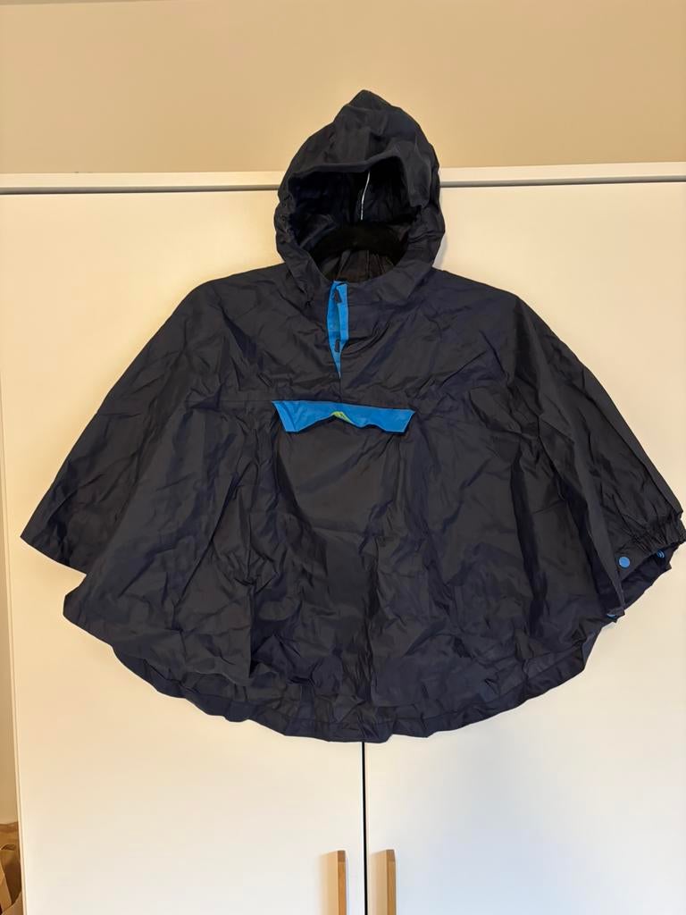 Regenponcho jongen/meisje blauw maat 104-122 (4-6j) Decthlon, Caravans en Kamperen, Ophalen, Zo goed als nieuw, Regenponcho, Kinderen