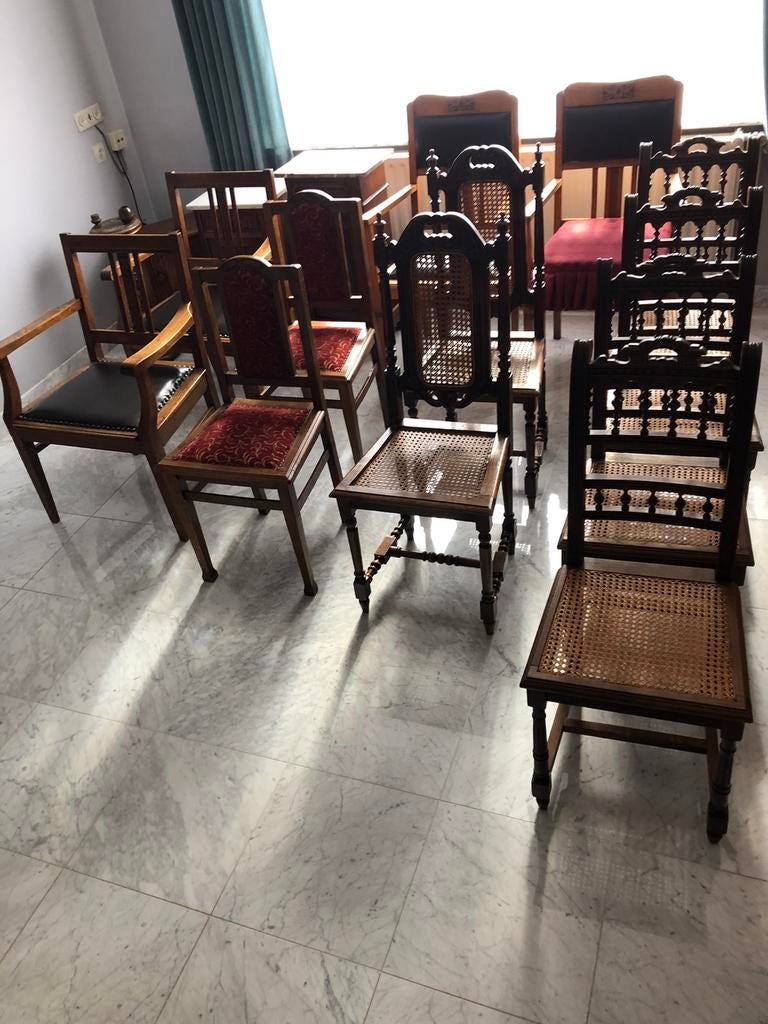 Lot van 13 antieke stoelen, Enlèvement