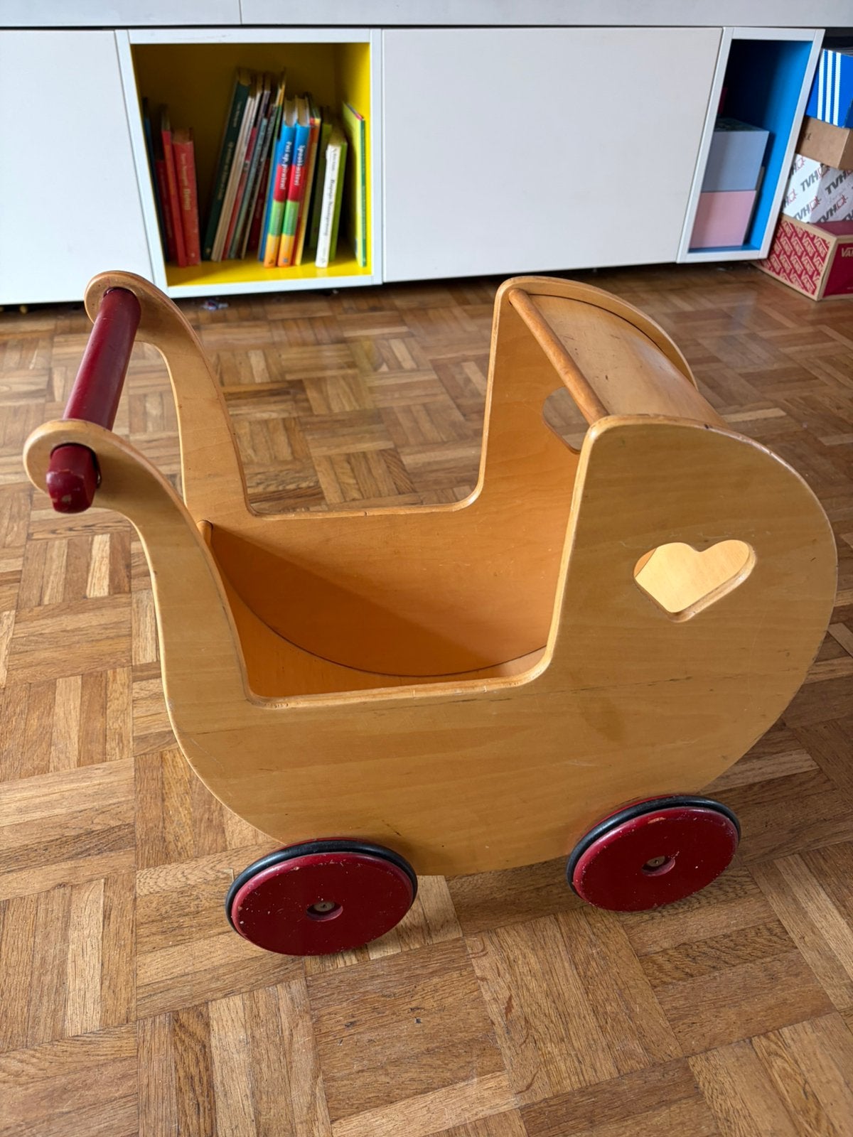 Poppenbuggy Moover, Enfants & Bébés, Jouets | Jouets en bois, Utilisé, Jouet à Rouler ou à Bascule, Enlèvement