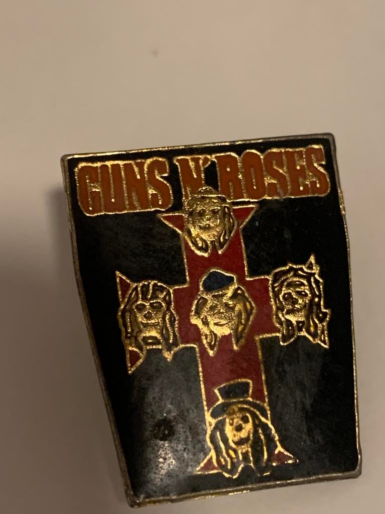 Retro pin van Guns N Roses, Ophalen of Verzenden, Zo goed als nieuw