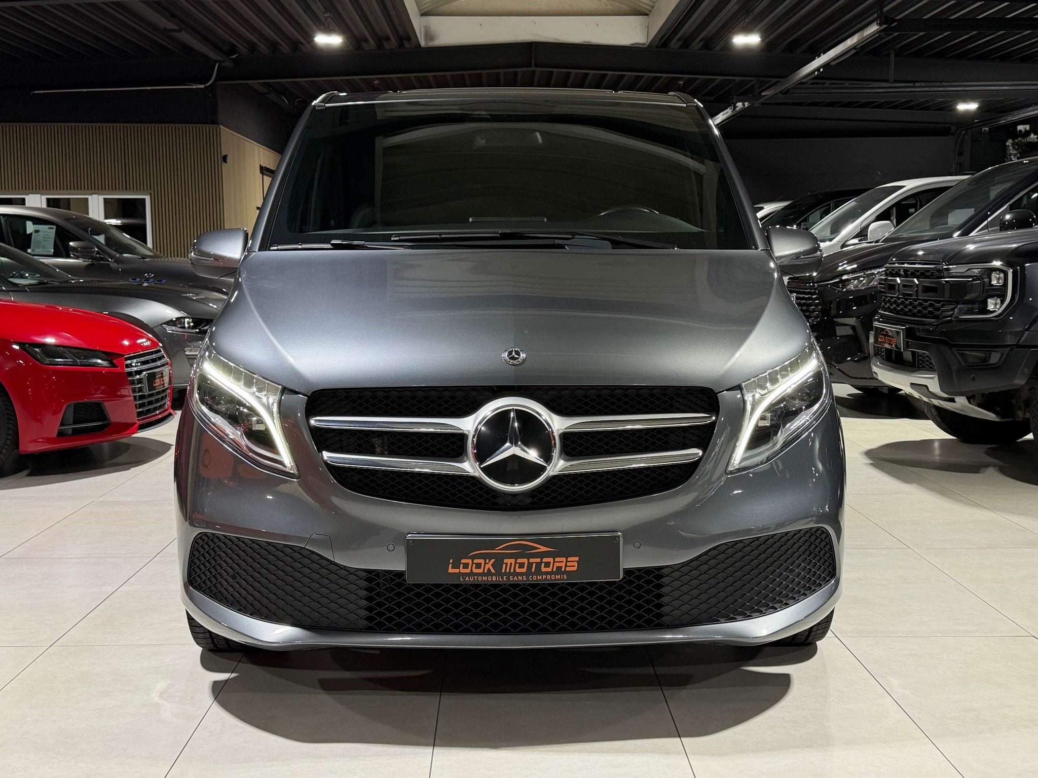Mercedes-Benz V-Klasse 250 d Avantgarde 190cv AUTOMATIQUE 7, Auto's, Automaat, Achterwielaandrijving, Gebruikt, Zwart