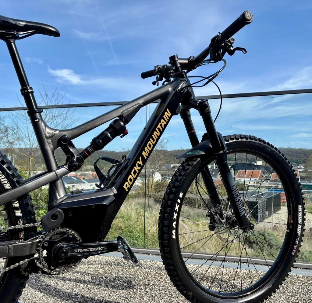 VTTAE ROCKYMOUNTAIN 29-27,5 M | batterie 672Wh ( 1770 km), 51 à 55 cm, Enlèvement, Comme neuf, 50 km par batterie ou plus