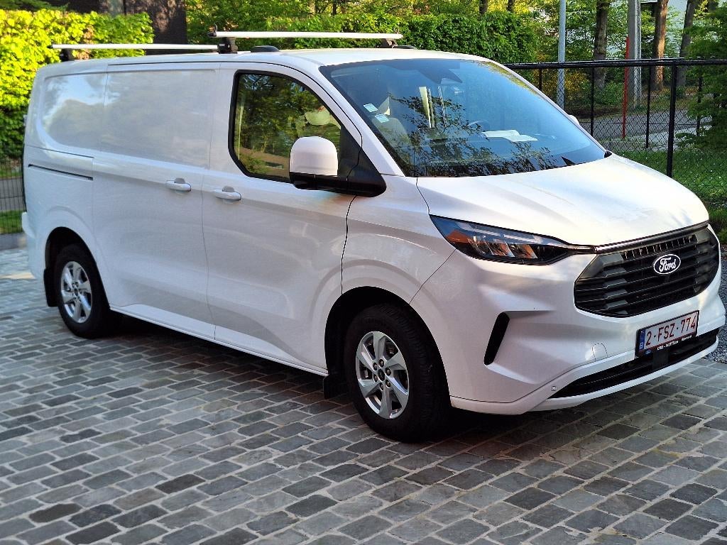 Lichte vrachtwagen Ford Transit Custom 300 S LIMITED, Auto's, 4 deurs, Stof, Euro 6, Wit