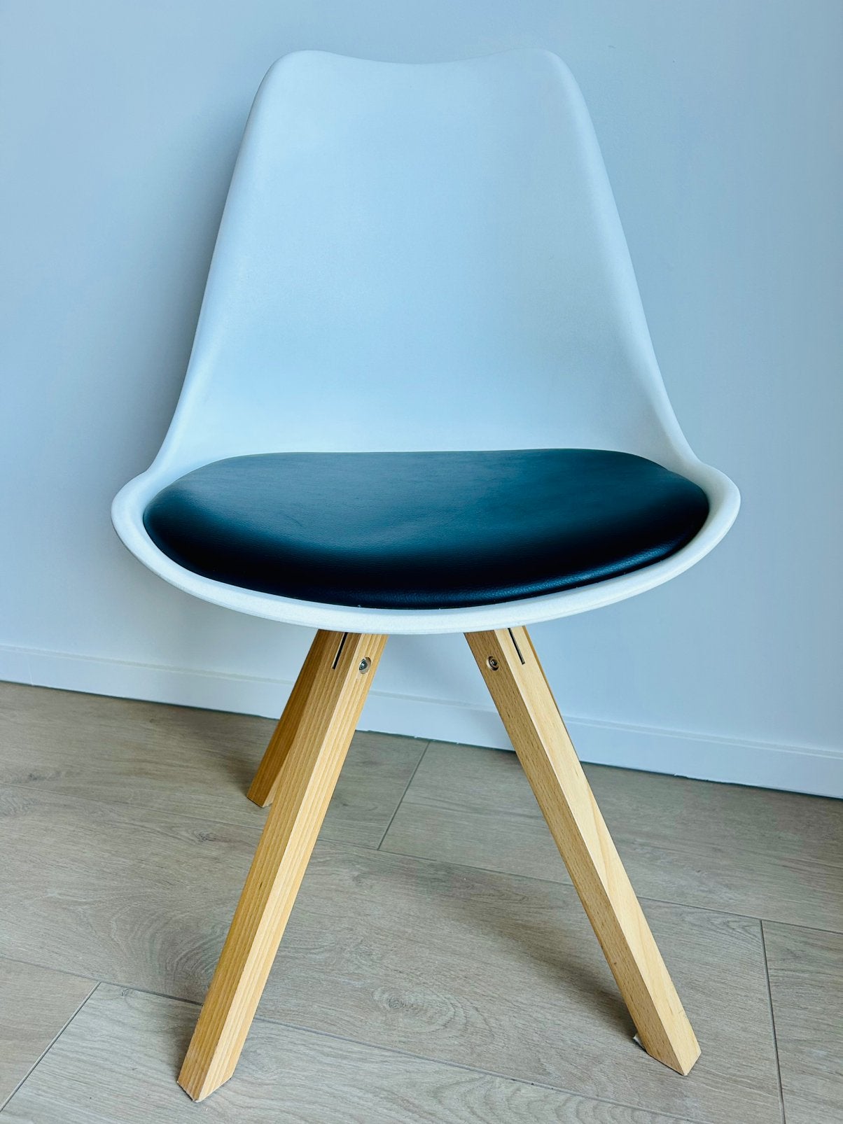 8 witte eetkamerstoelen, Maison & Meubles, Chaises, Synthétique, Enlèvement, Blanc, Cinq, Six Chaises ou plus