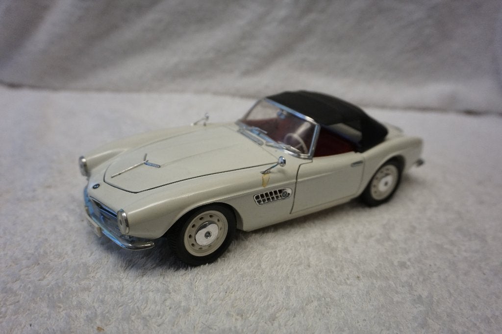 BMW 507 Revell - 1:18 Cabriolet & softtop -wit ElvisPresley, Ophalen of Verzenden, Gebruikt, Auto, Revell