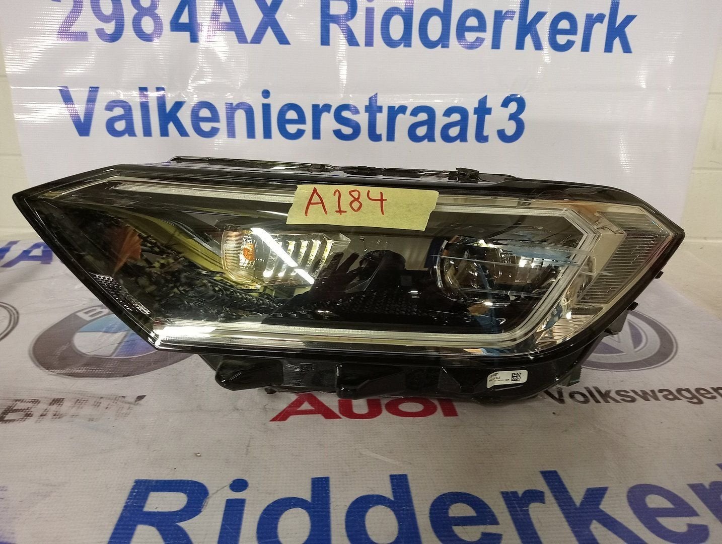 Volkswagen Jetta IV koplampen Links 17B941035E, Gebruikt, -, Volkswagen, -