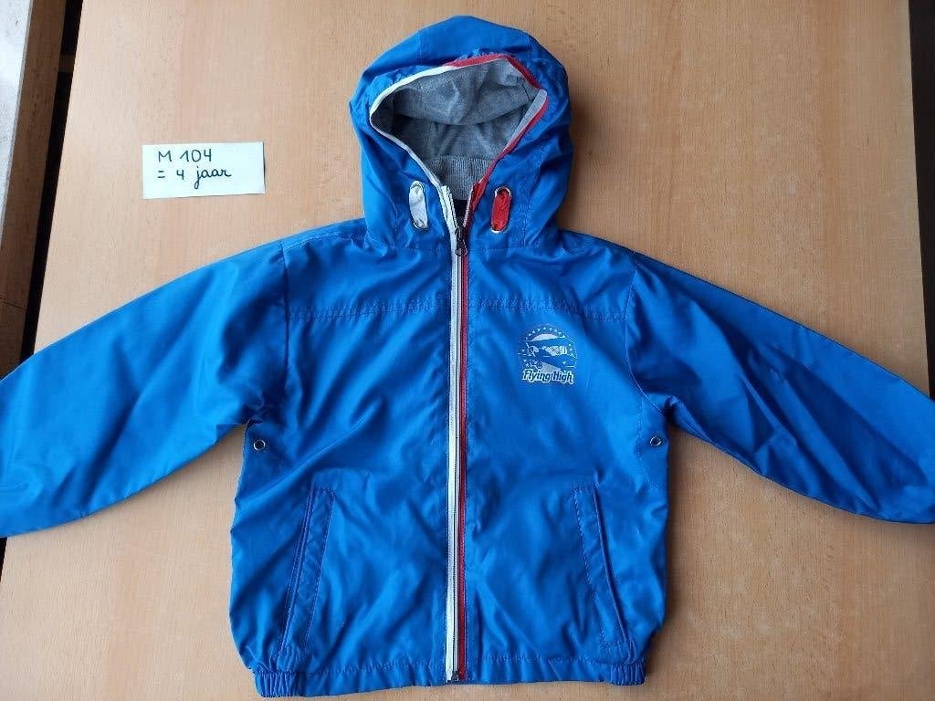Nieuwstaat, blauwe regenjas maat 104 jongen, Kinderen en Baby's, Knot so bad, Ophalen of Verzenden, Zo goed als nieuw, Jongen
