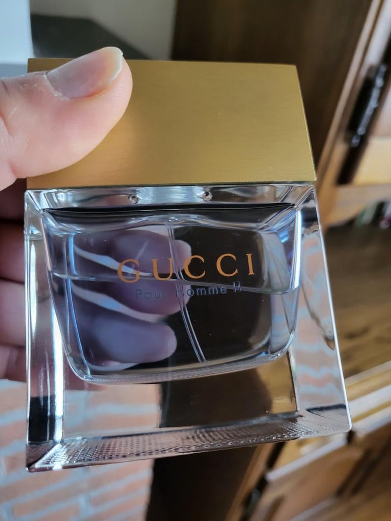 Gucci pour homme 2, Enlèvement ou Envoi