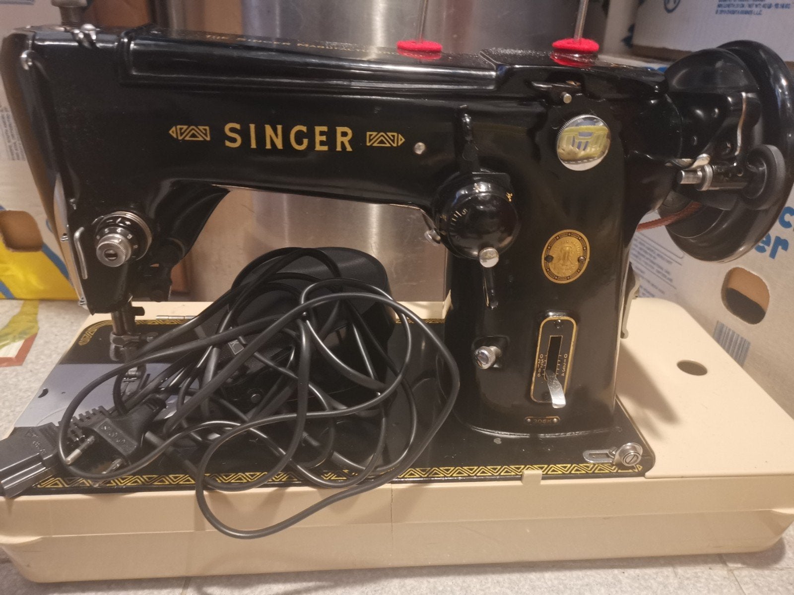 Machine à coudre Singer, Enlèvement