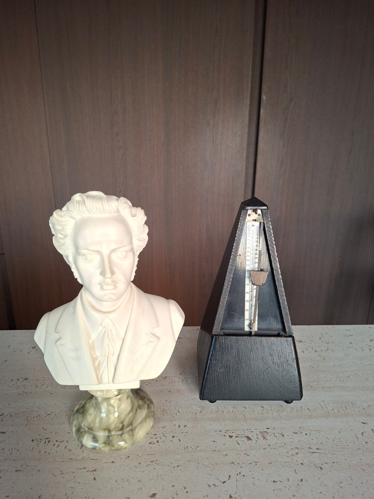 Buste de Franz Chopin, Enlèvement ou Envoi